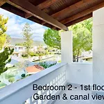 Villasonboard Dock 3 Bed, 3 Bath, Canal, Greek Venice Porto Hydra * Plépi