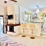 Villa Villasonboard Dock 3 Bed, 3 Bath, Canal, Greek Venice Porto Hydra Plépi