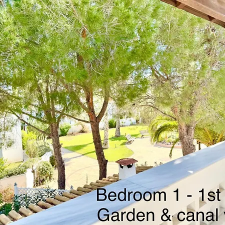 Villasonboard Dock 3 Bed, 3 Bath, Canal, Greek Venice Porto Hydra Villa