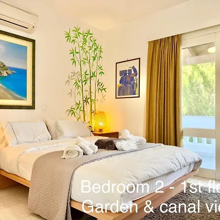Villa Villasonboard Dock 3 Bed, 3 Bath, Canal, Greek Venice Porto Hydra *