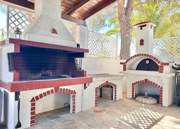 Villasonboard Dock 3 Bed, 3 Bath, Canal, Greek Venice Porto Hydra * Plépi