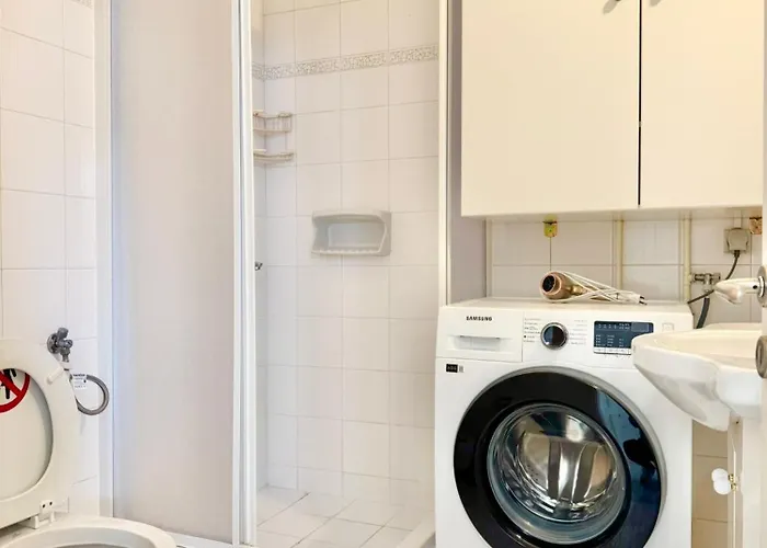 Villasonboard Dock 3 Bed, 3 Bath, Canal, Greek Venice Porto Hydra