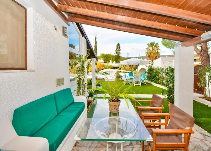 Villa Villasonboard Dock 3 Bed, 3 Bath, Canal, Greek Venice Porto Hydra